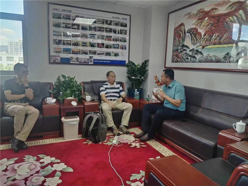 邀请麻生明院士来我中心指导交流合作