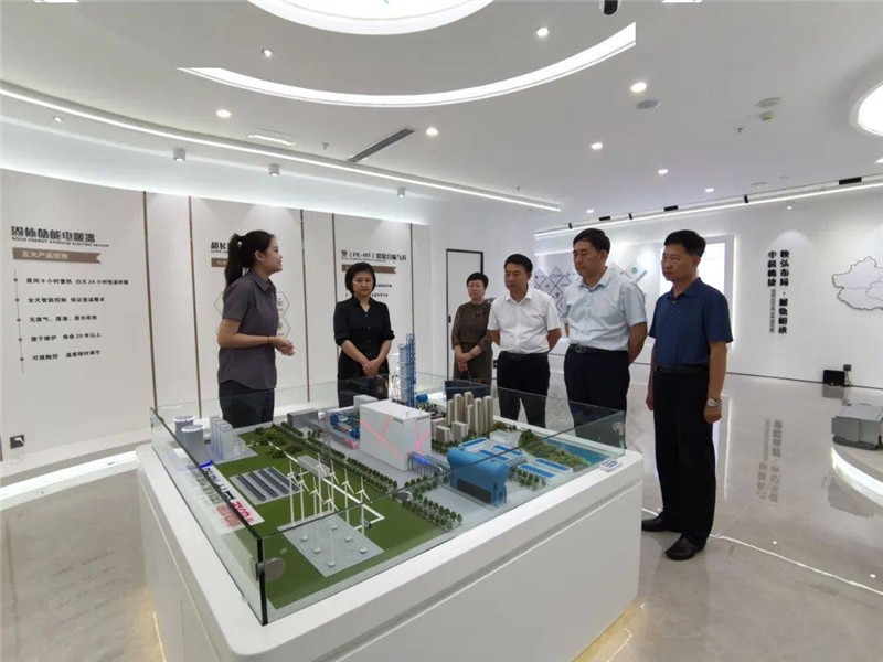 全国工商联人才中心主任李树林一行 到赤峰走访调研